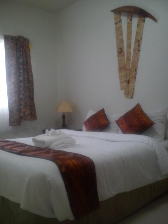 Malau Lodge Нукуалофа Экстерьер фото