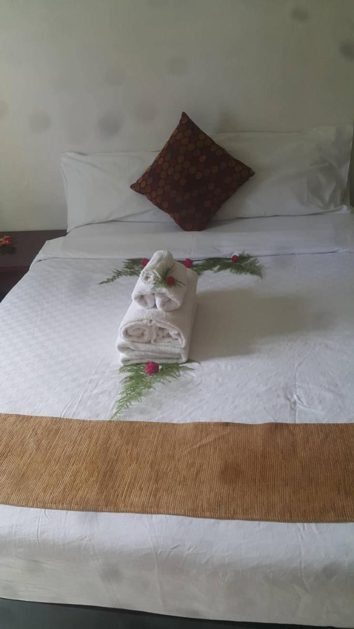 Malau Lodge Нукуалофа Экстерьер фото