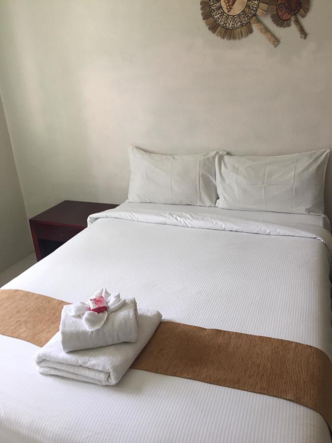 Malau Lodge Нукуалофа Экстерьер фото