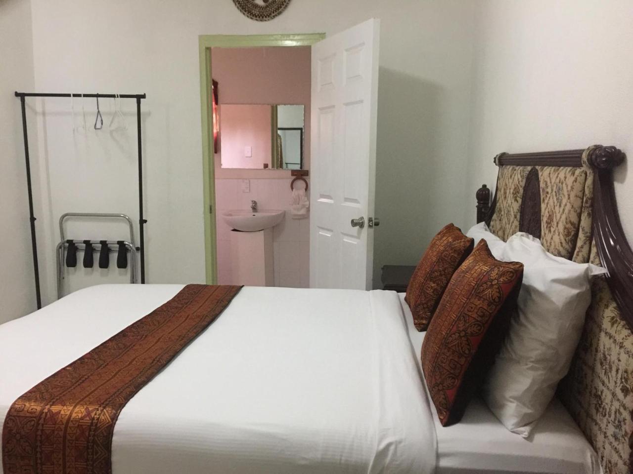 Malau Lodge Нукуалофа Экстерьер фото