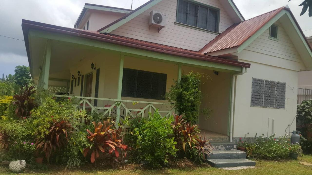 Malau Lodge Нукуалофа Экстерьер фото