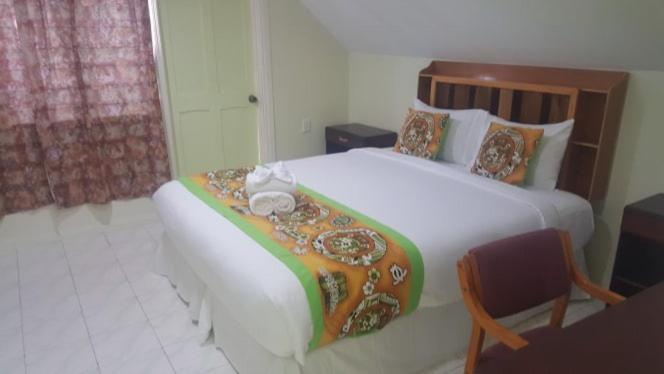 Malau Lodge Нукуалофа Экстерьер фото