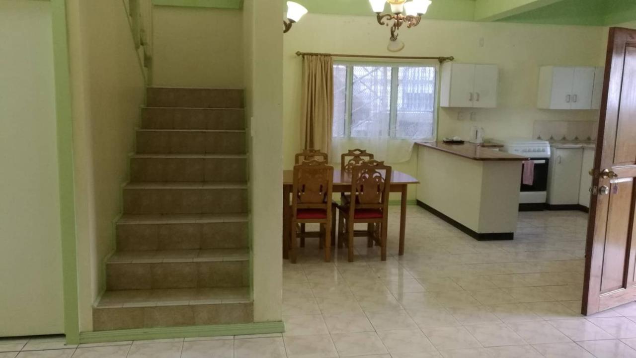 Malau Lodge Нукуалофа Экстерьер фото