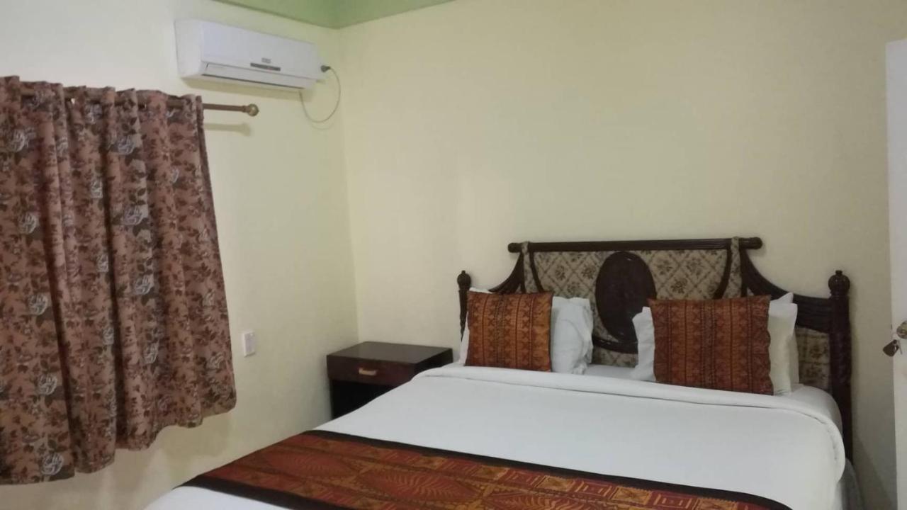 Malau Lodge Нукуалофа Экстерьер фото