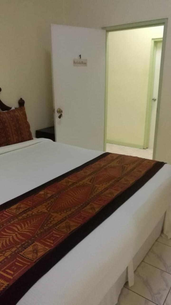 Malau Lodge Нукуалофа Экстерьер фото