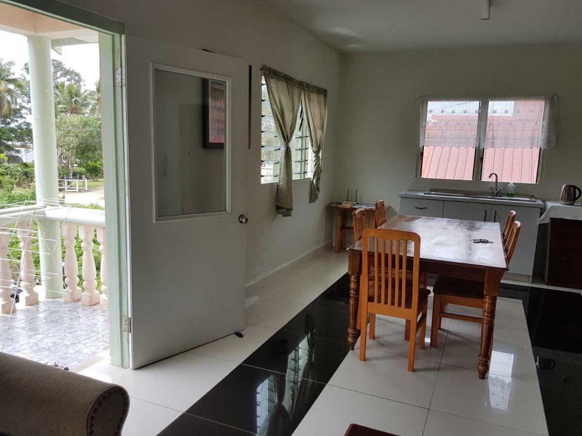 Malau Lodge Нукуалофа Экстерьер фото